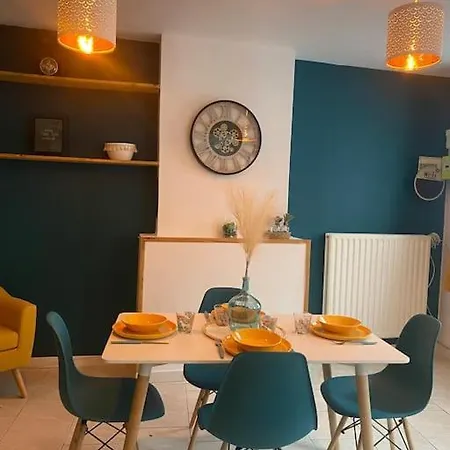 Vakantiehuis Agreable Maison Avec Parking Gratuit Quarouble