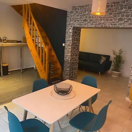 Agreable Maison Avec Parking Gratuit *